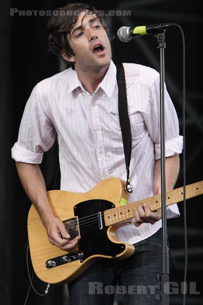 WE ARE SCIENTISTS - 2006-07-07 - PARIS - Hippodrome de Longchamp - 